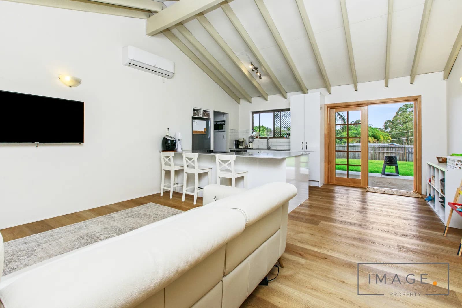 3 Newlyn Court, Alexandra Hills, QLD, 4161, Alexandra Hills - Thumbnail 2