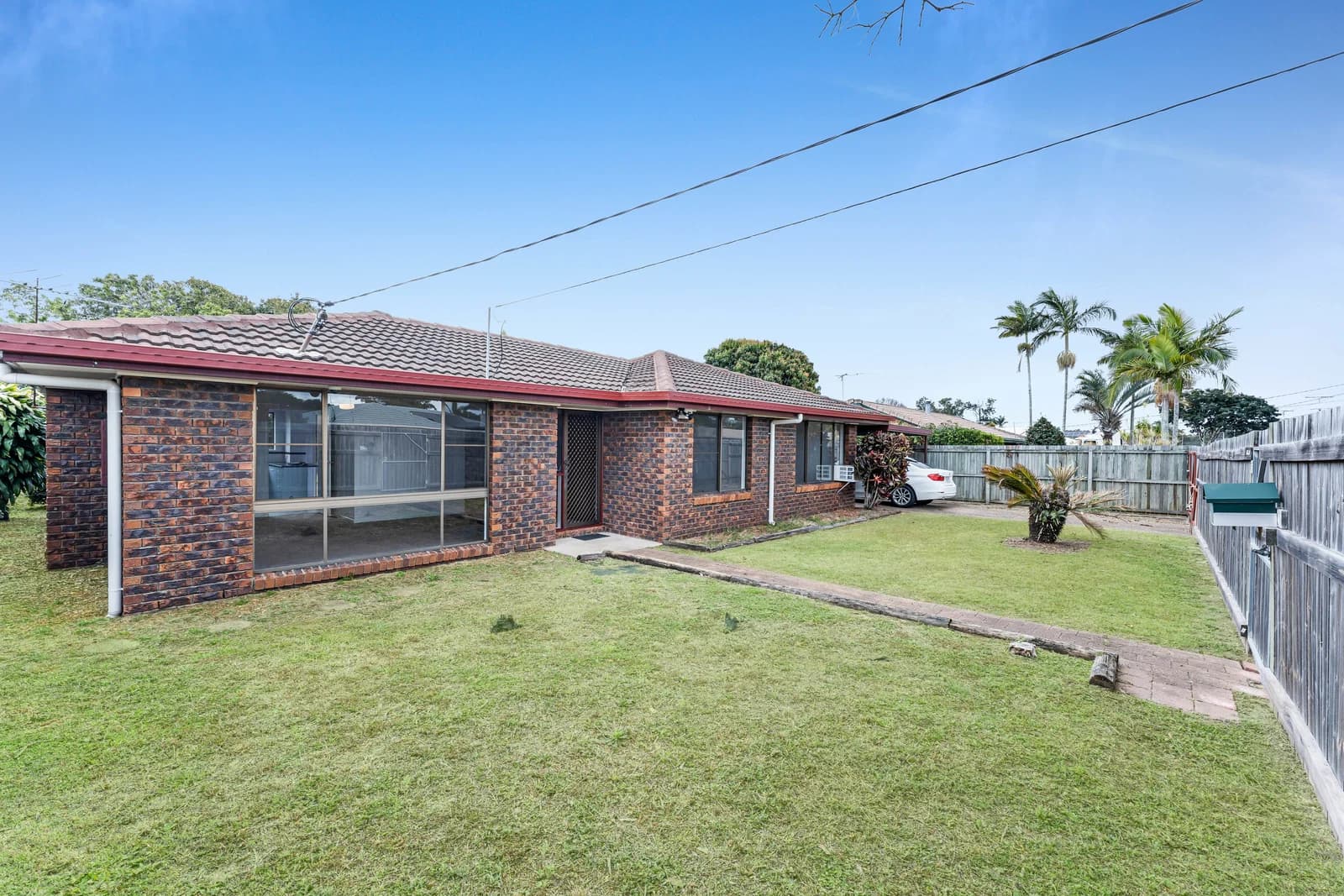 39 Peverell Street, Hillcrest, QLD, 4118, Hillcrest - Thumbnail 2