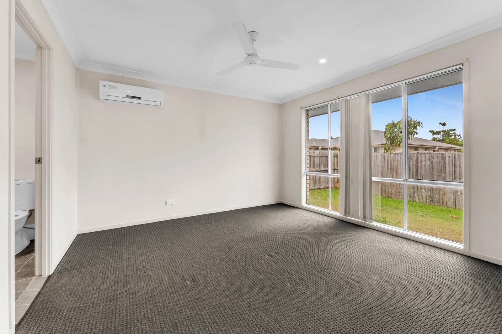 8 Pinehurst Avenue, Leichhardt, QLD, 4305, Leichhardt - Thumbnail 5