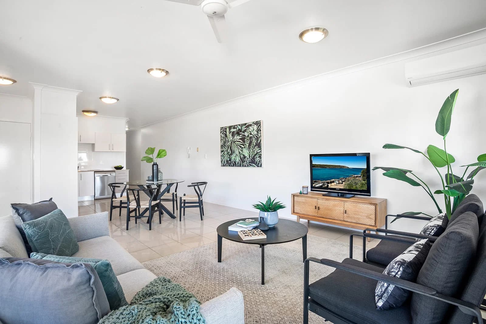 302/19 Sylvan Beach Esplanade, Bellara, QLD, 4507, Bellara - Thumbnail 3
