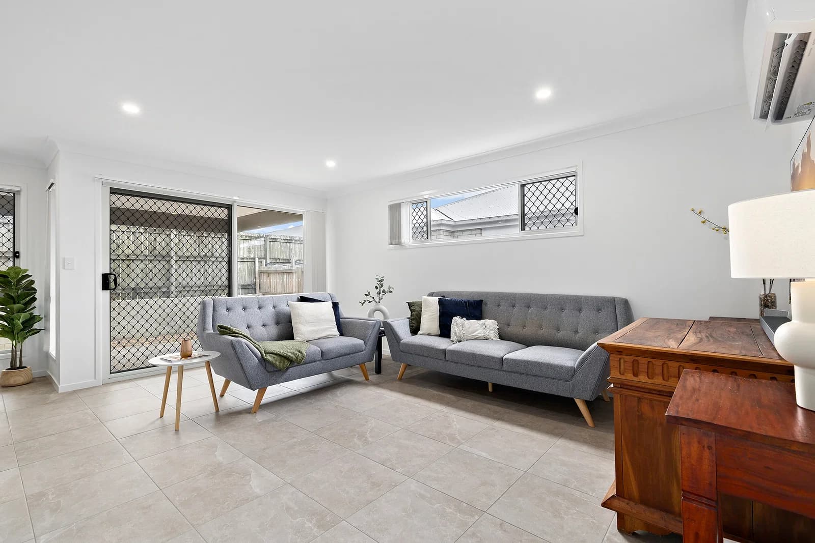 2/43 Rosella Street, Loganlea, QLD, 4131, Loganlea - Thumbnail 3