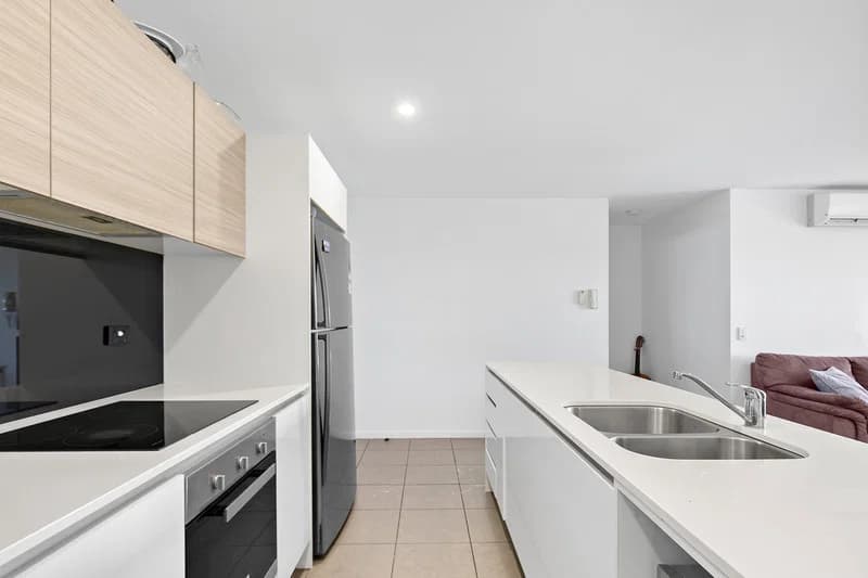3404/1-7 Waterford Court, Bundall, QLD, 4217, Bundall - Thumbnail 3