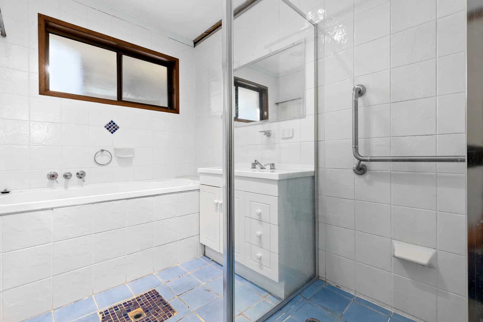 21 Rogers Street Beachmere QLD 4510, Beachmere - Thumbnail 6