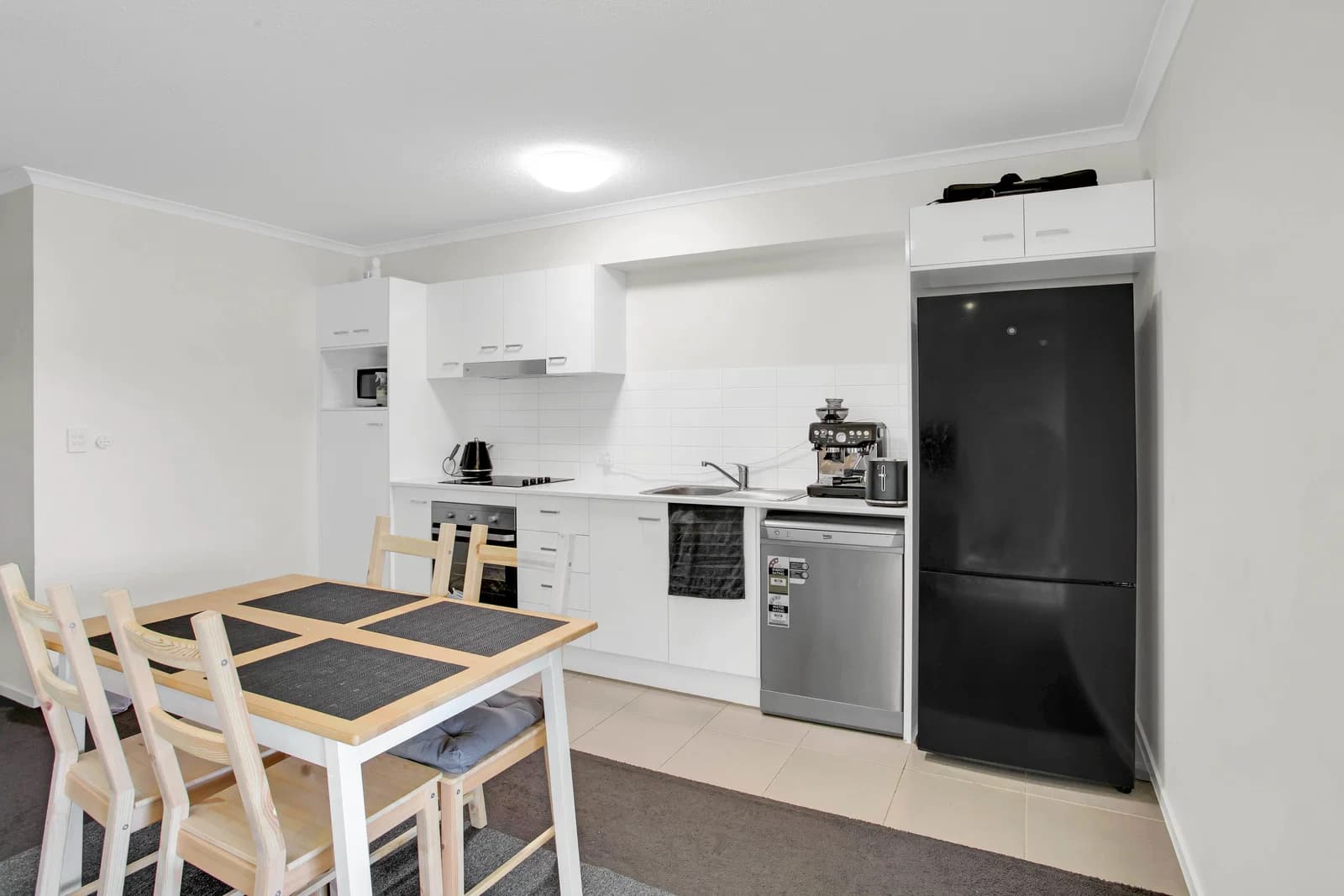 8/115 Main Street, Beenleigh, QLD, 4207, Beenleigh - Thumbnail 2