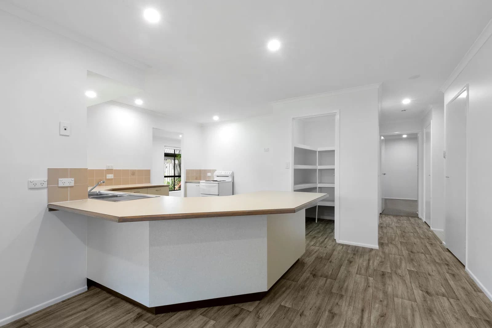 54 Elkhorn Street, Kuluin, QLD, 4558, Kuluin - Thumbnail 7