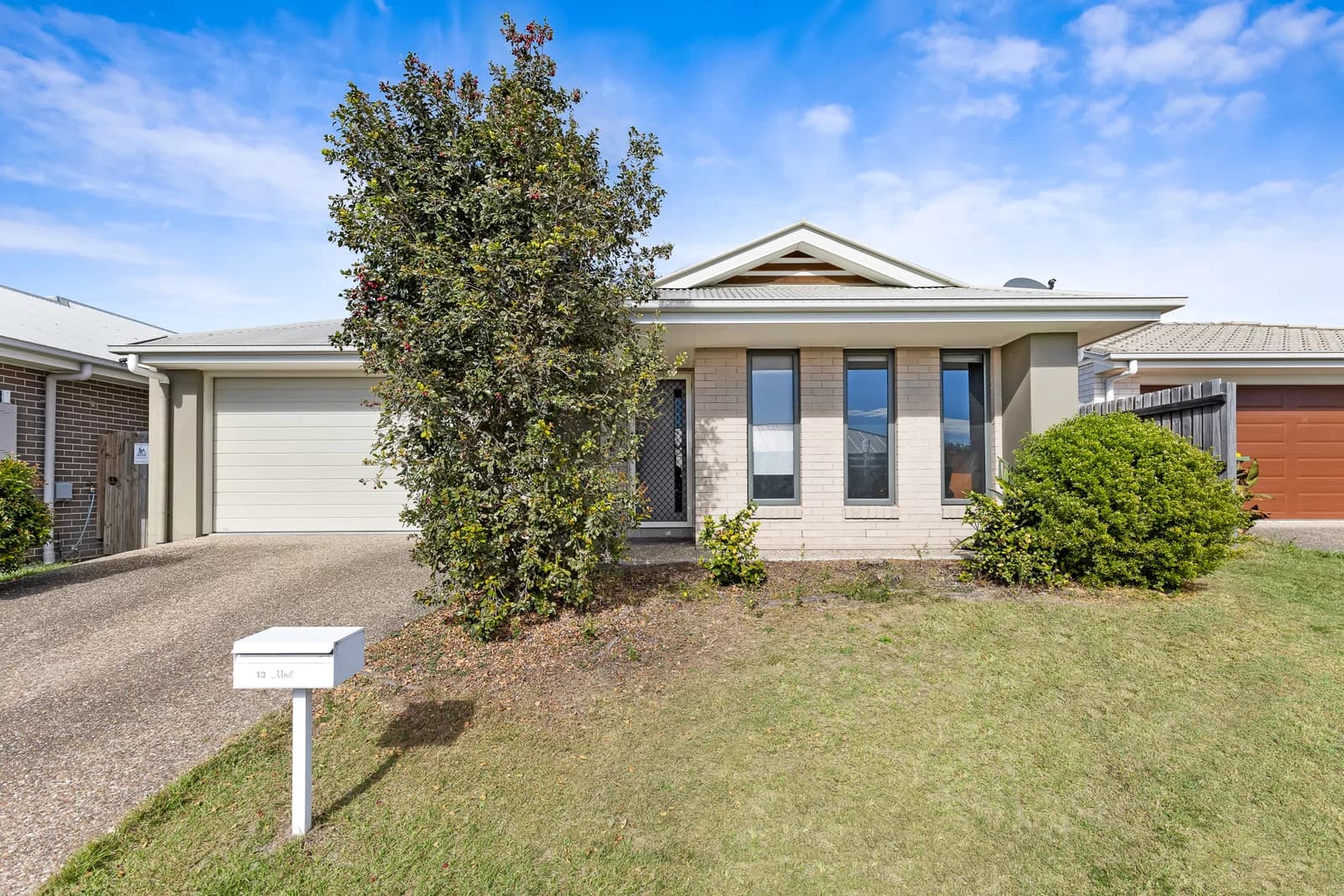 13 Mount Ballow Street, Park Ridge, QLD, 4125, Park Ridge - Image 1