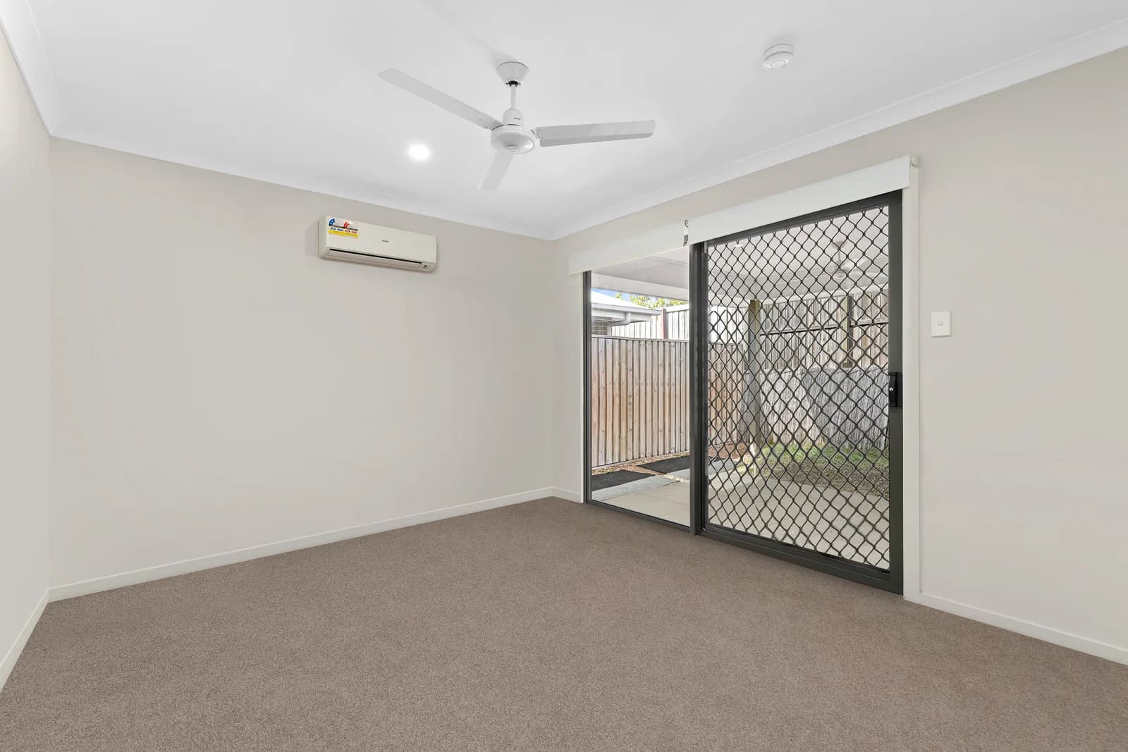 13 Mount Ballow Street, Park Ridge, QLD, 4125, Park Ridge - Thumbnail 8