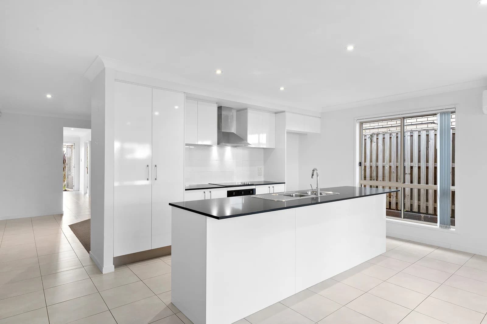 50 Bowerbird Crescent Dakabin QLD 4503, Dakabin - Thumbnail 2