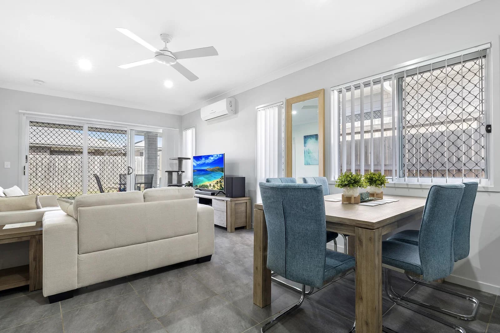 69 Arcadia Circuit, Yarrabilba, QLD, 4207, Yarrabilba - Thumbnail 3