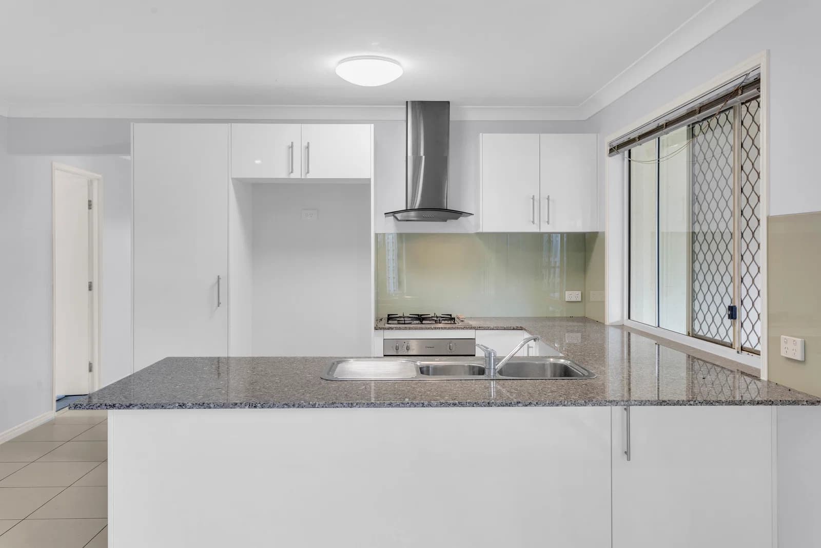 11 Biella Court, Leichhardt, QLD, 4305, Leichhardt - Thumbnail 2