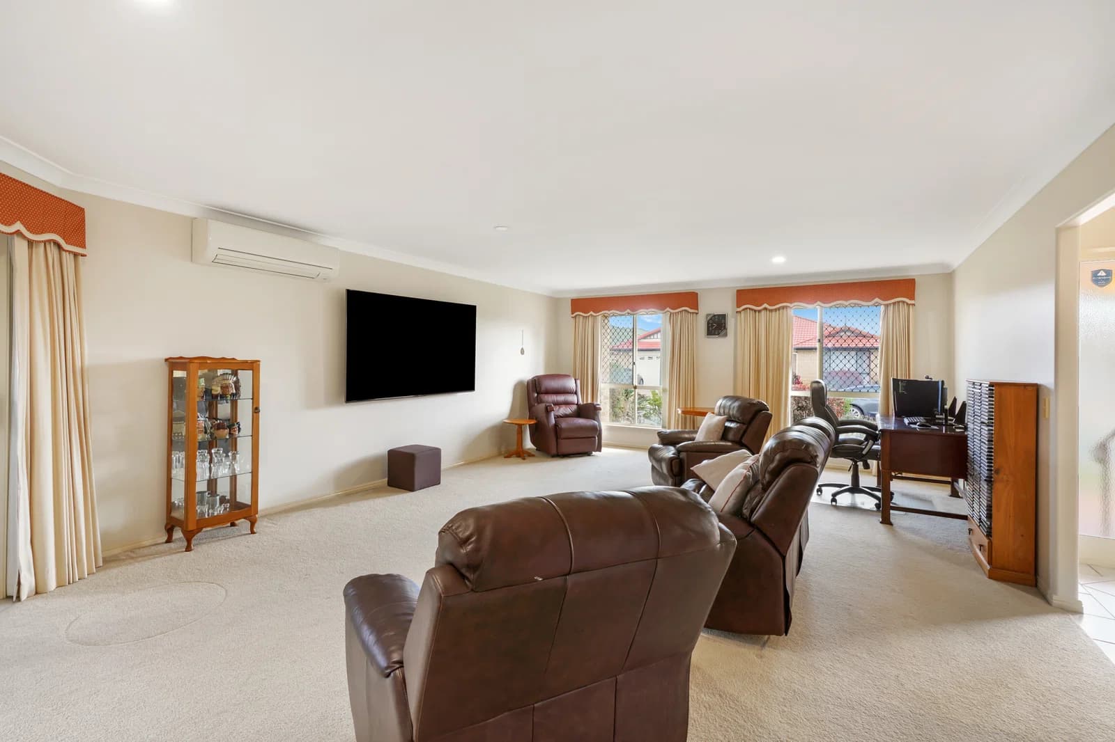24 Narara Crescent, Banora Point, NSW, 2486, Banora Point - Thumbnail 6