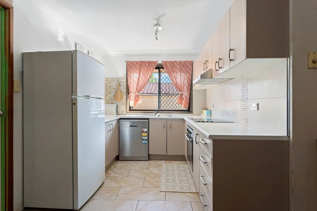 32 Argyle Street, Redbank Plains, QLD, 4301, Redbank Plains - Thumbnail 6