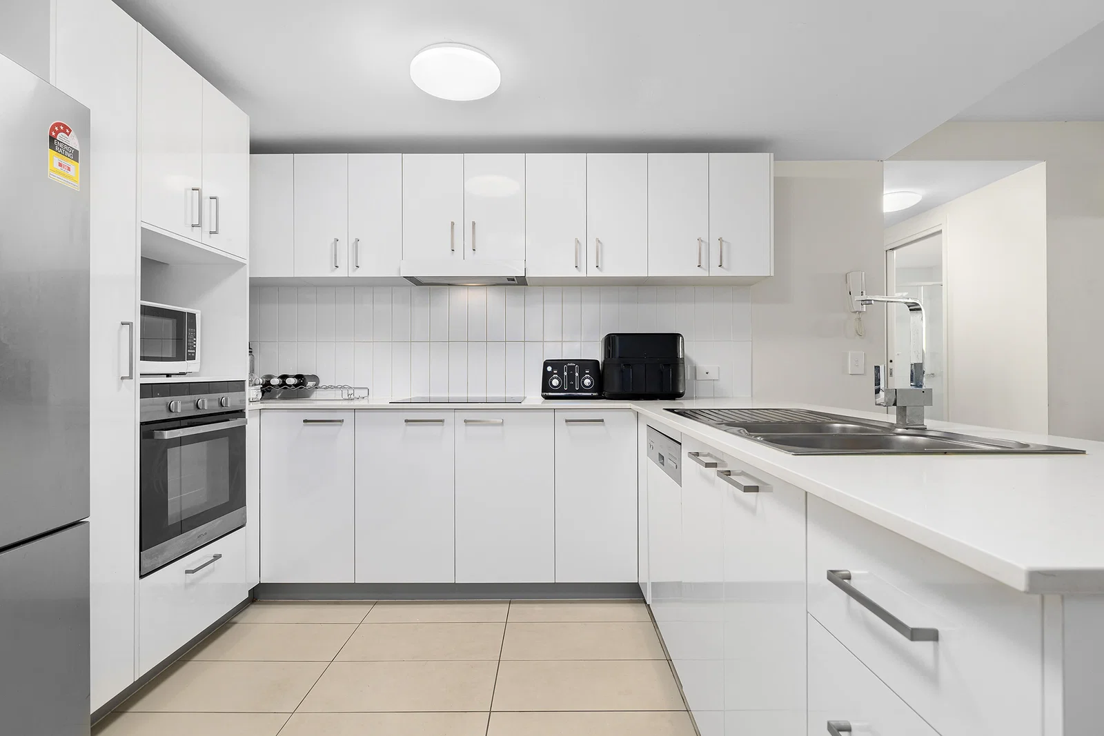 2/748 Wynnum Road, Morningside, QLD, 4170, Morningside - Image 1