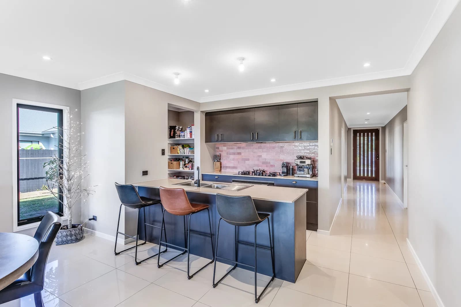 27 Margaret Street Beachmere QLD 4510, Beachmere - Thumbnail 4