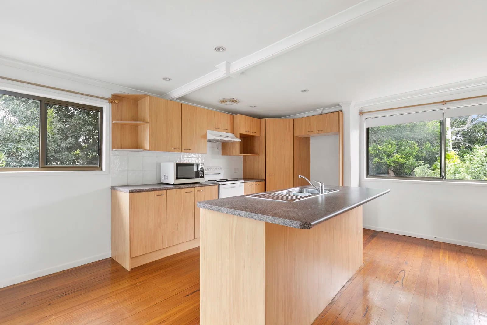 20 Lavercombe Drive, Kallangur, QLD, 4503, Kallangur - Thumbnail 5