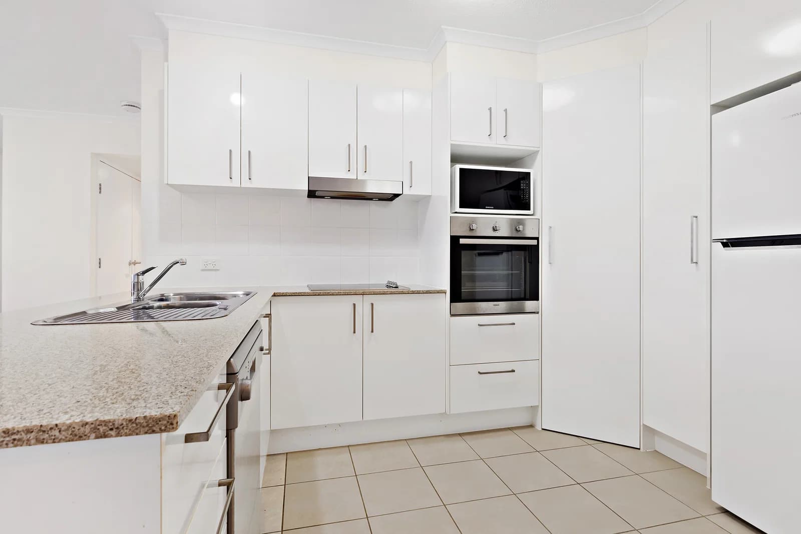 48/7-13 Shore Street East, Cleveland, QLD, 4163, Cleveland - Thumbnail 4