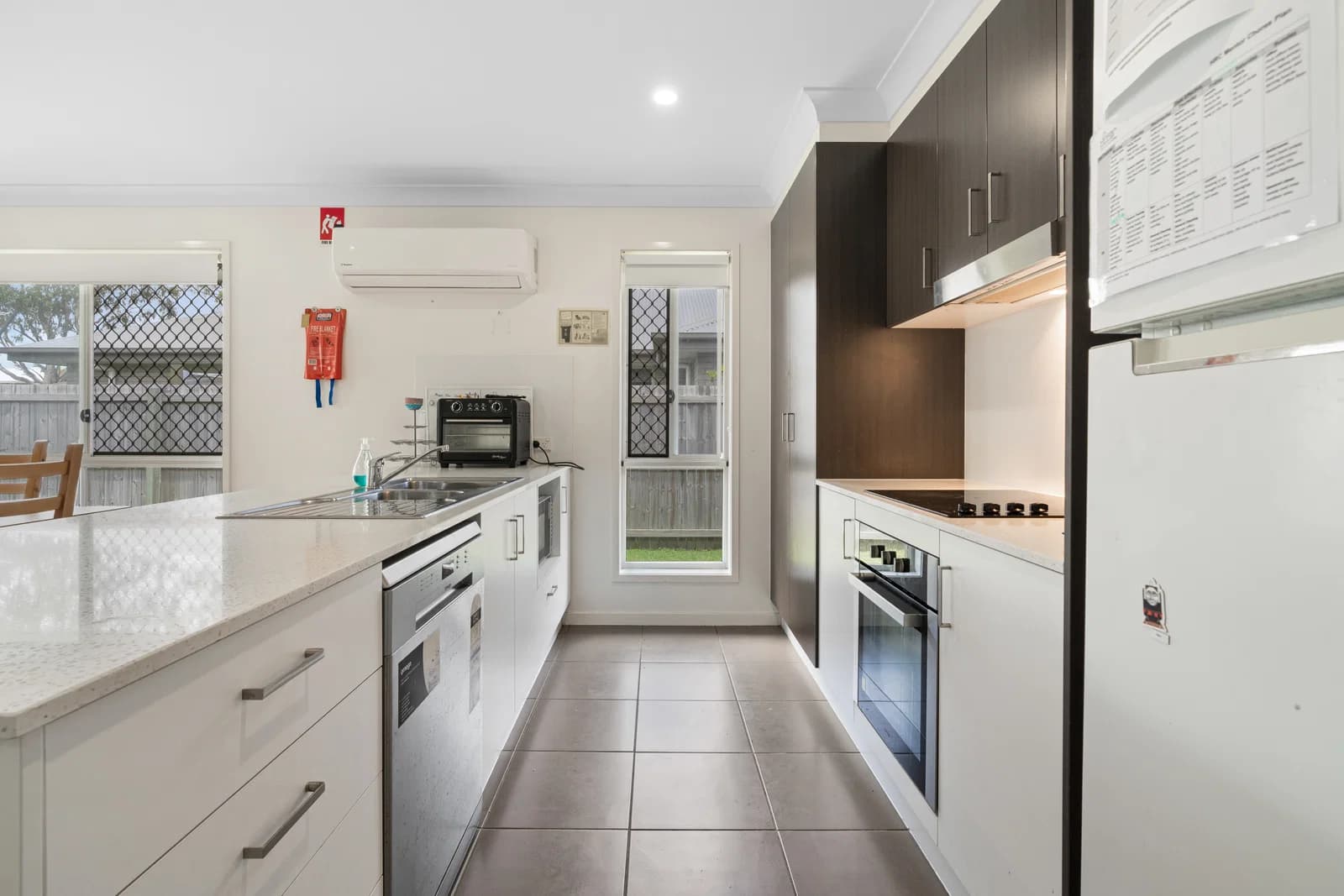 70 Grahams Road, Strathpine, QLD, 4500, Strathpine - Thumbnail 5