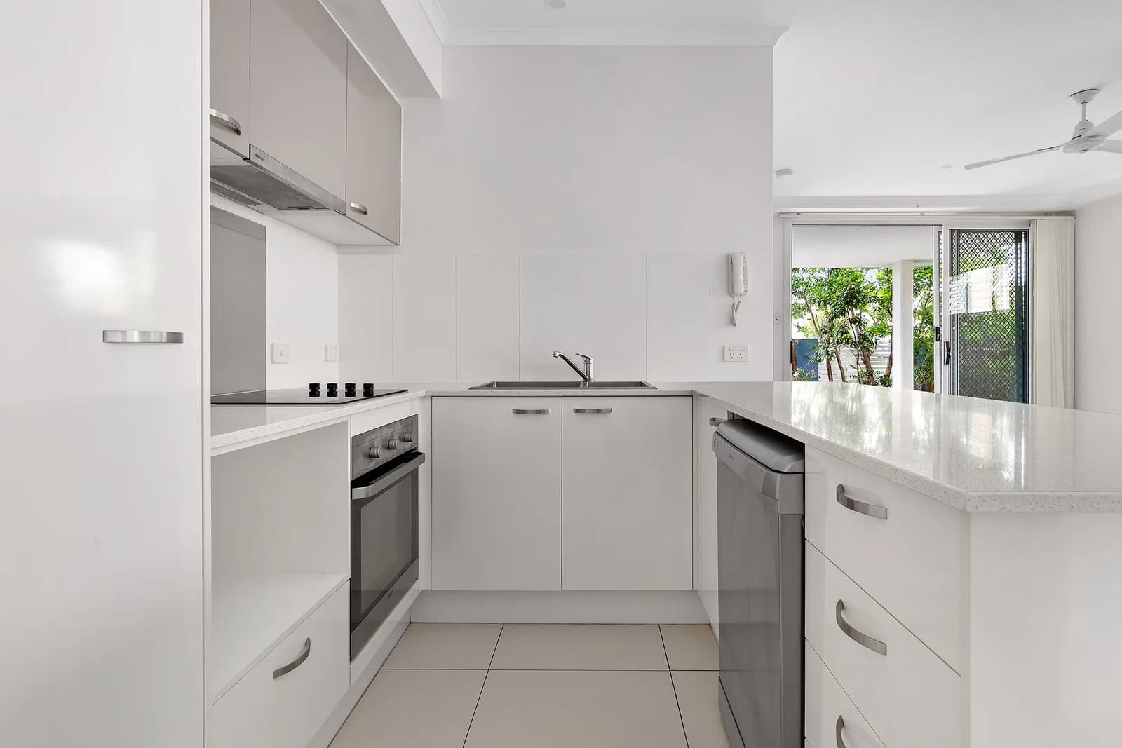 5/275 Cornwall Street, Greenslopes, QLD, 4120, Greenslopes - Thumbnail 2