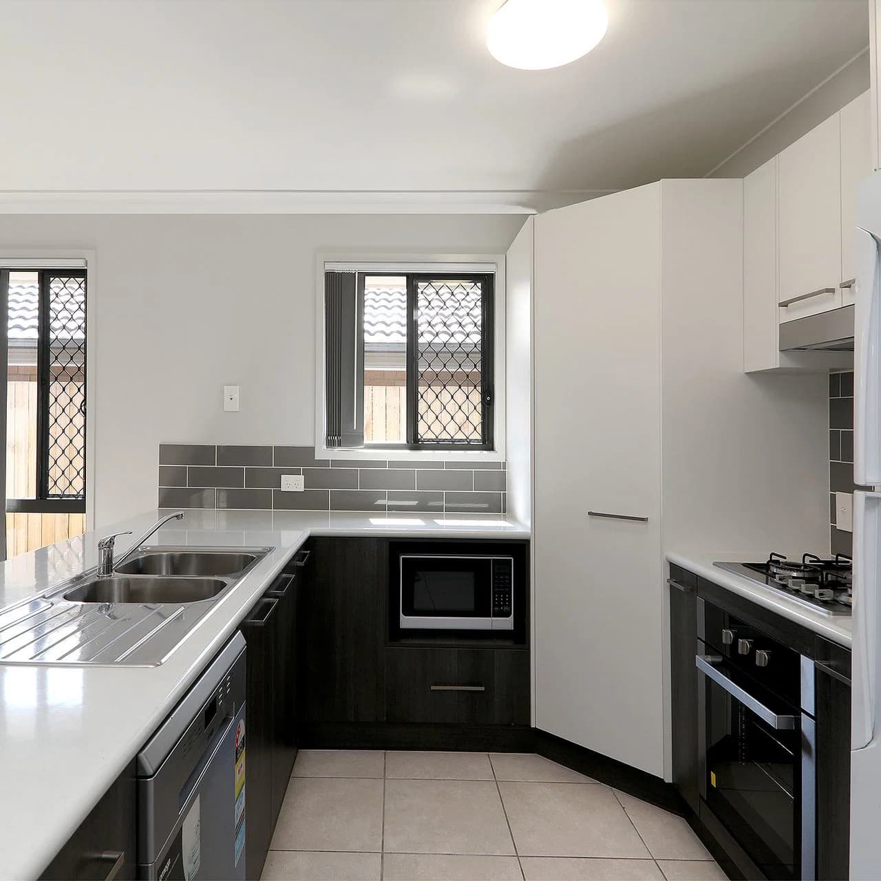 26 Mount Huntley Street, Park Ridge, QLD, 4125, Park Ridge - Thumbnail 3