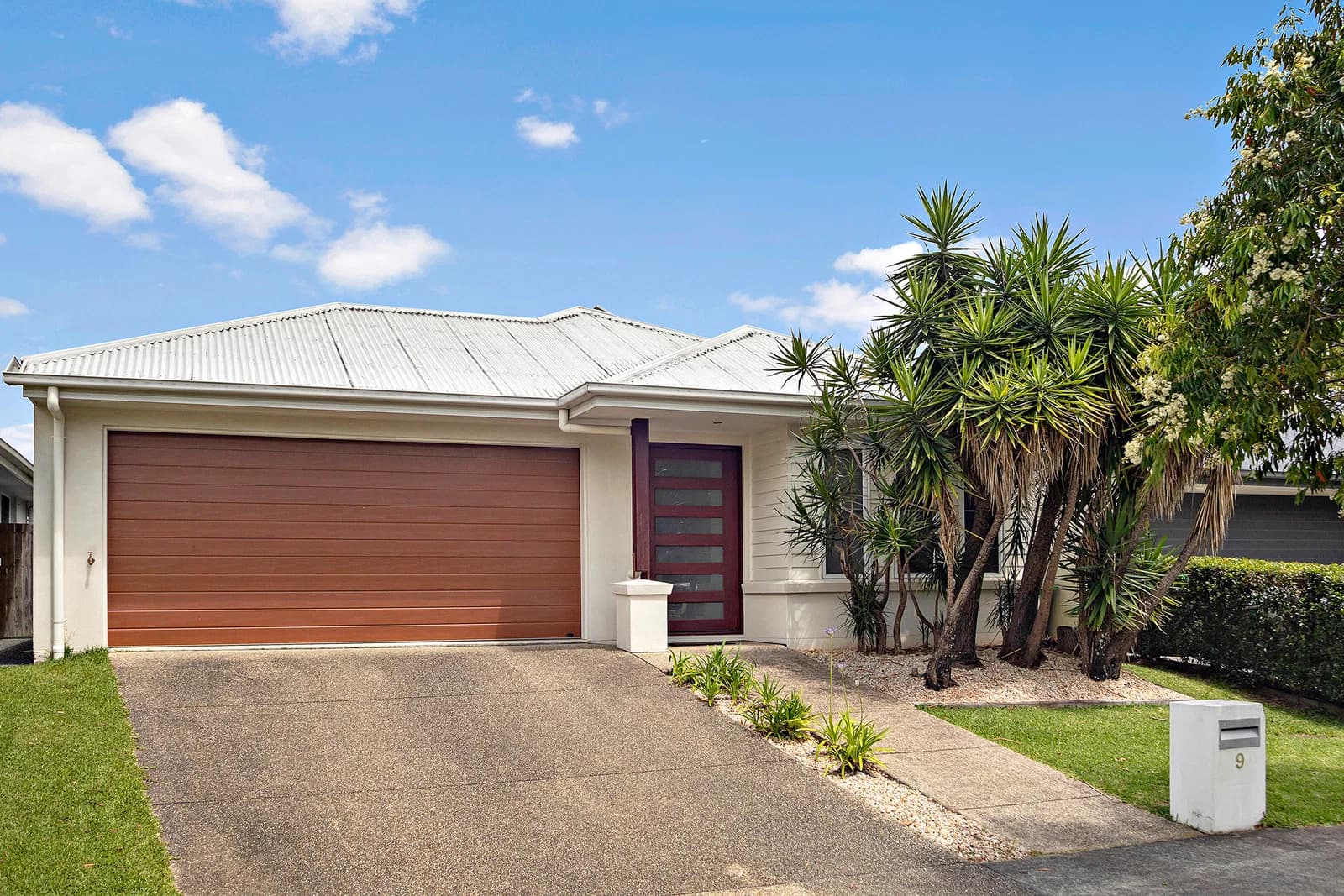 9 Forest Grove Crescent, Sippy Downs, QLD, 4556, Sippy Downs - Thumbnail 2