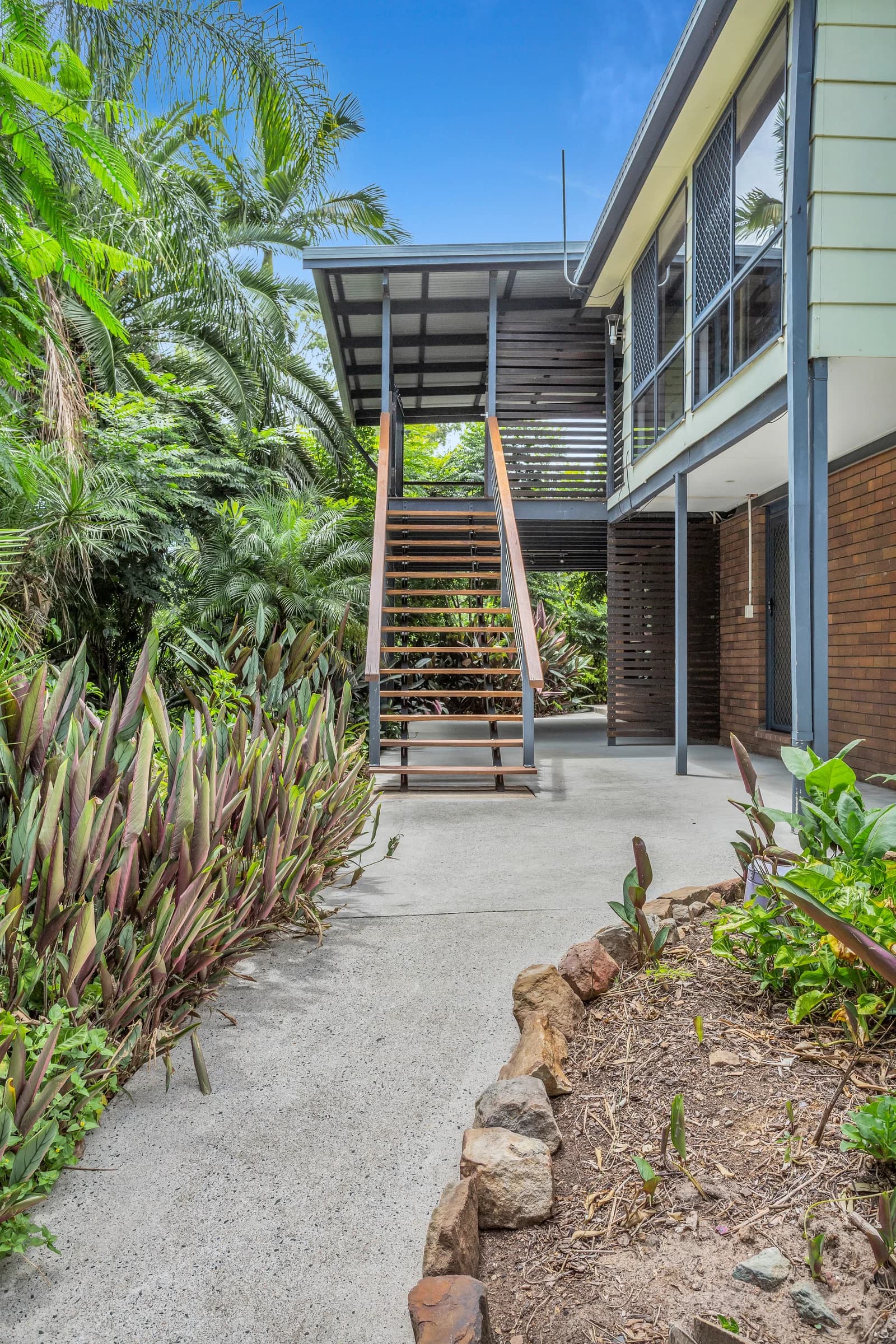 6 Sherwood Crescent, Bellbird Park, QLD, 4300, Bellbird Park - Thumbnail 2