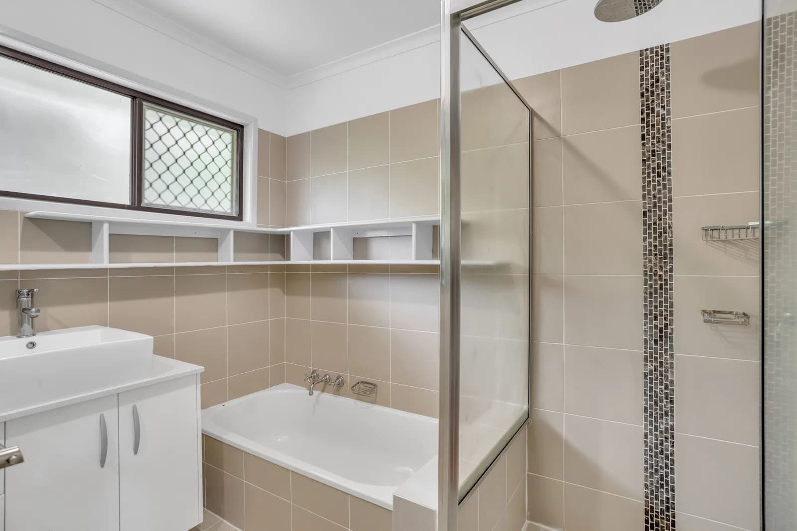 6 Sherwood Crescent, Bellbird Park, QLD, 4300, Bellbird Park - Thumbnail 6