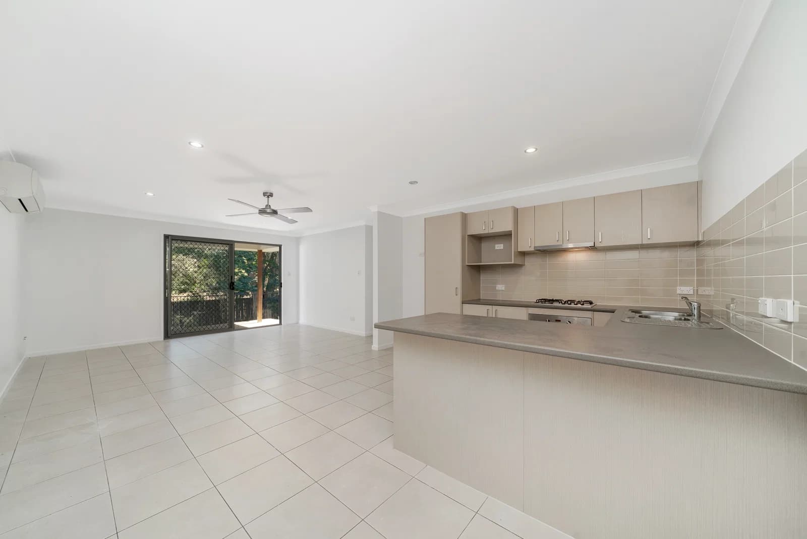 369 Toohey Road, Tarragindi, QLD, 4121, Tarragindi - Thumbnail 2