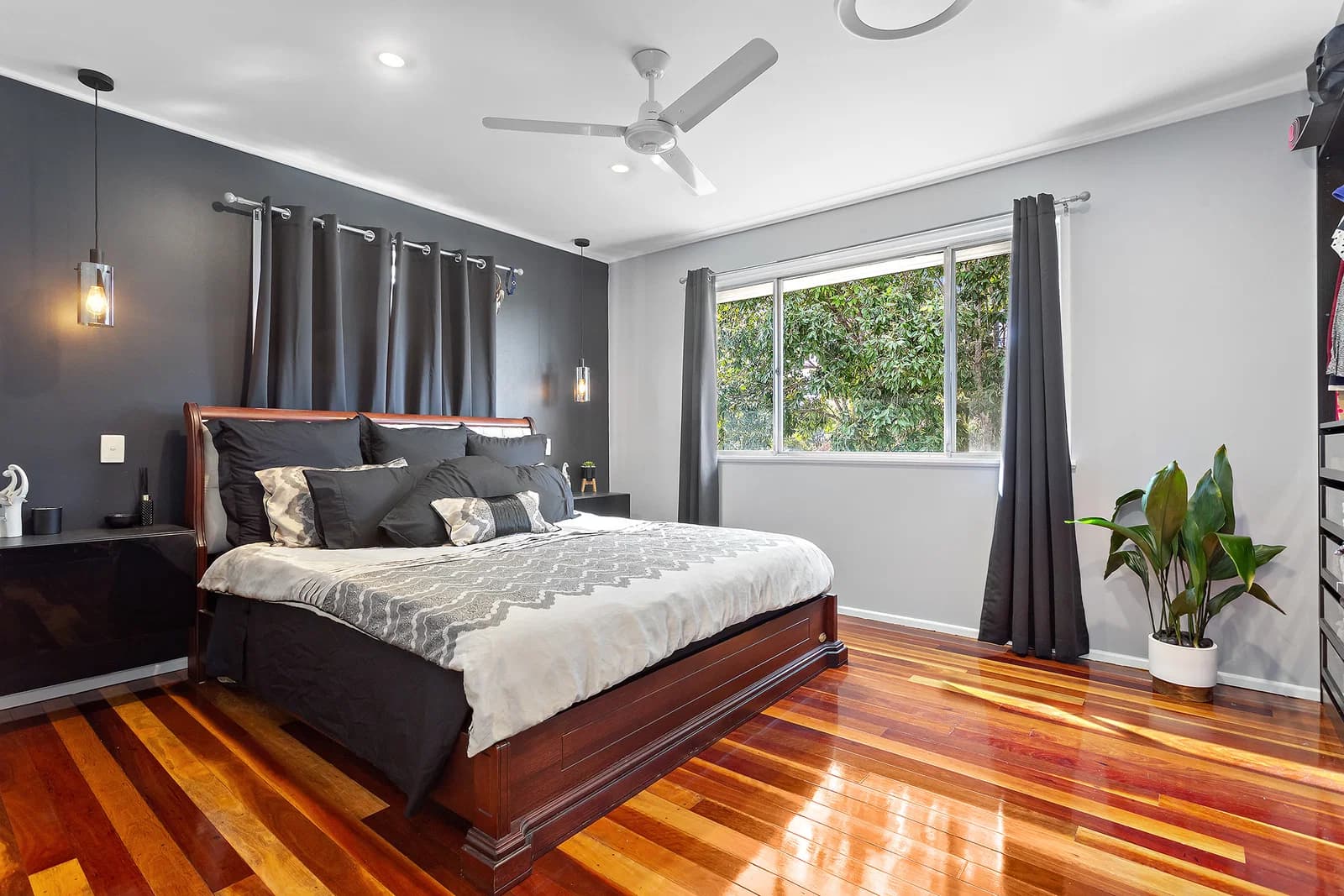 16 Gwendoline Street, Raceview, QLD, 4305, Raceview - Thumbnail 6