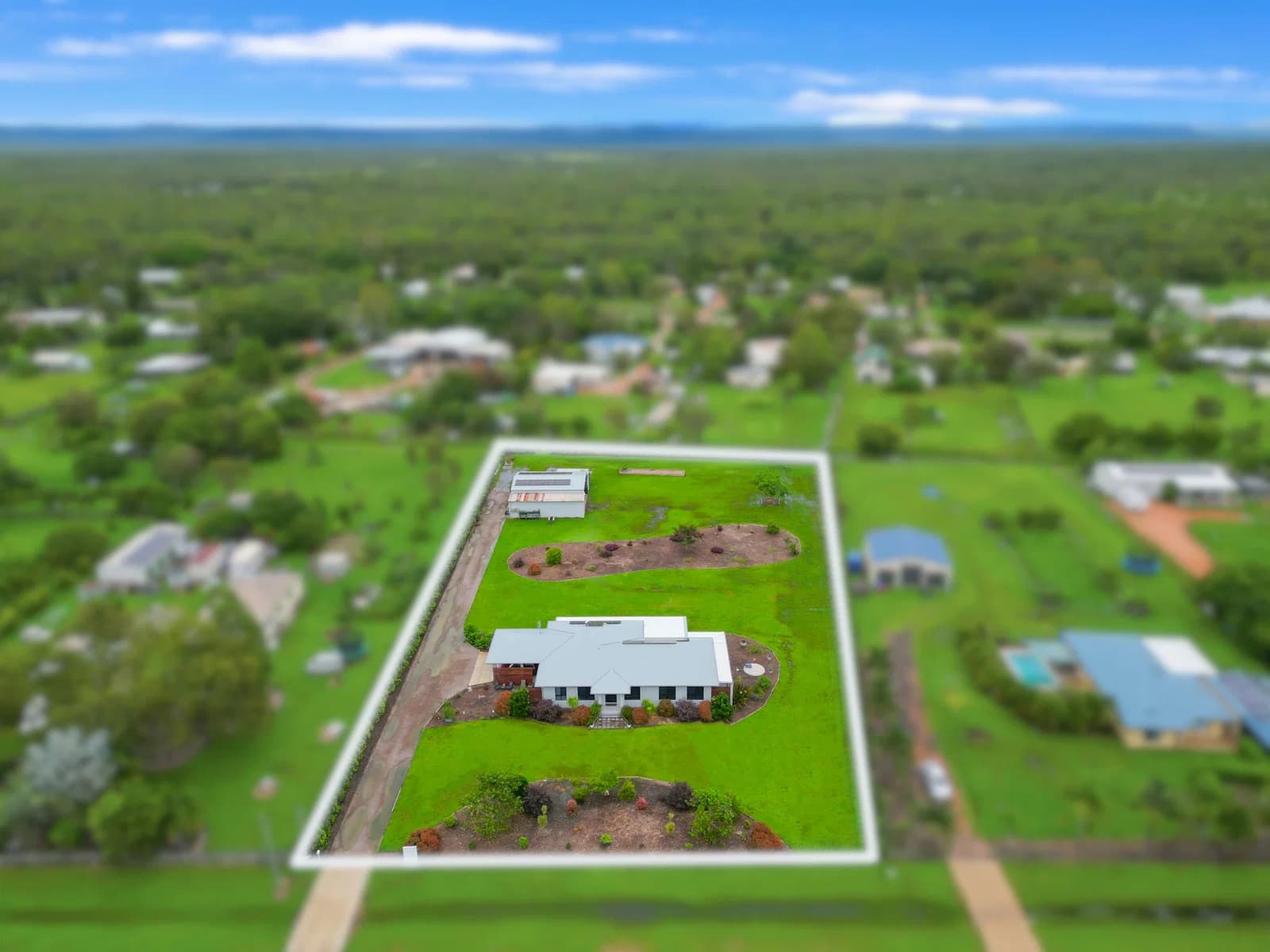 21 Anita Avenue, Yabulu, QLD, 4818, Yabulu - Thumbnail 2