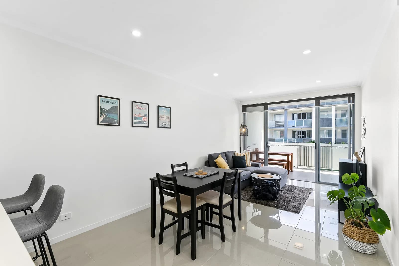 2109/8 Lochaber Street, Dutton Park, QLD, 4102, Dutton Park - Thumbnail 2