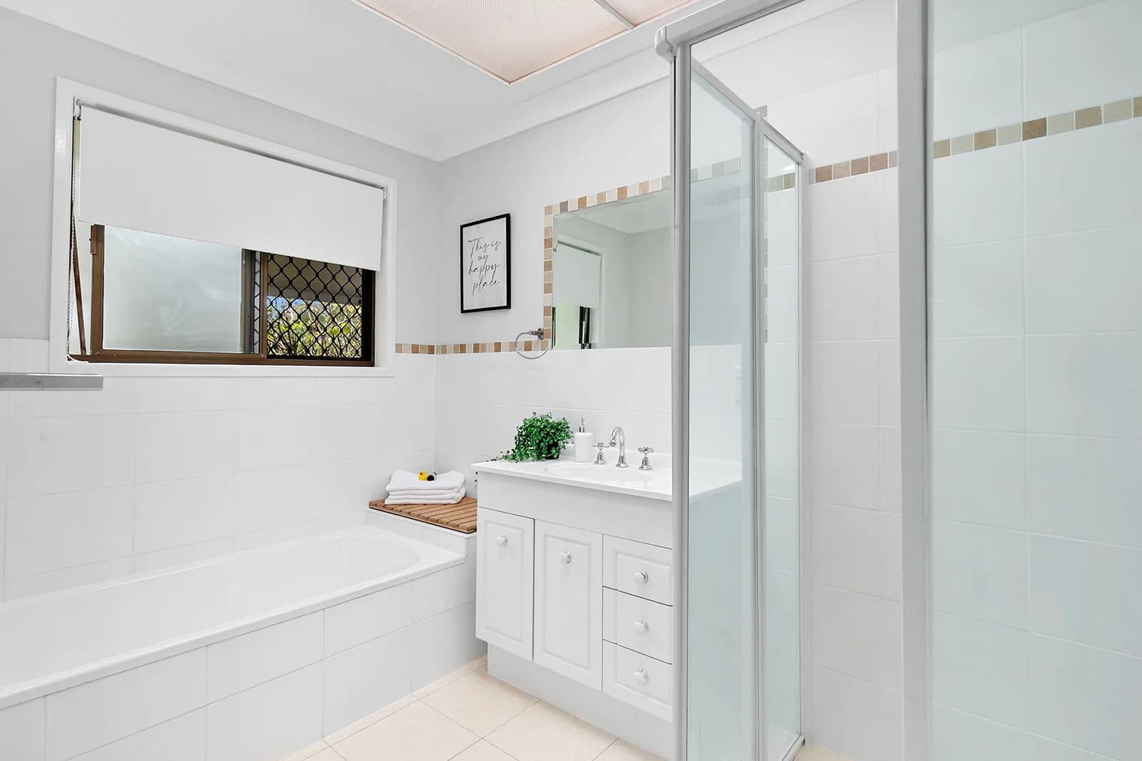 5 Bridle Lane, Molendinar, QLD, 4214, Molendinar - Thumbnail 7