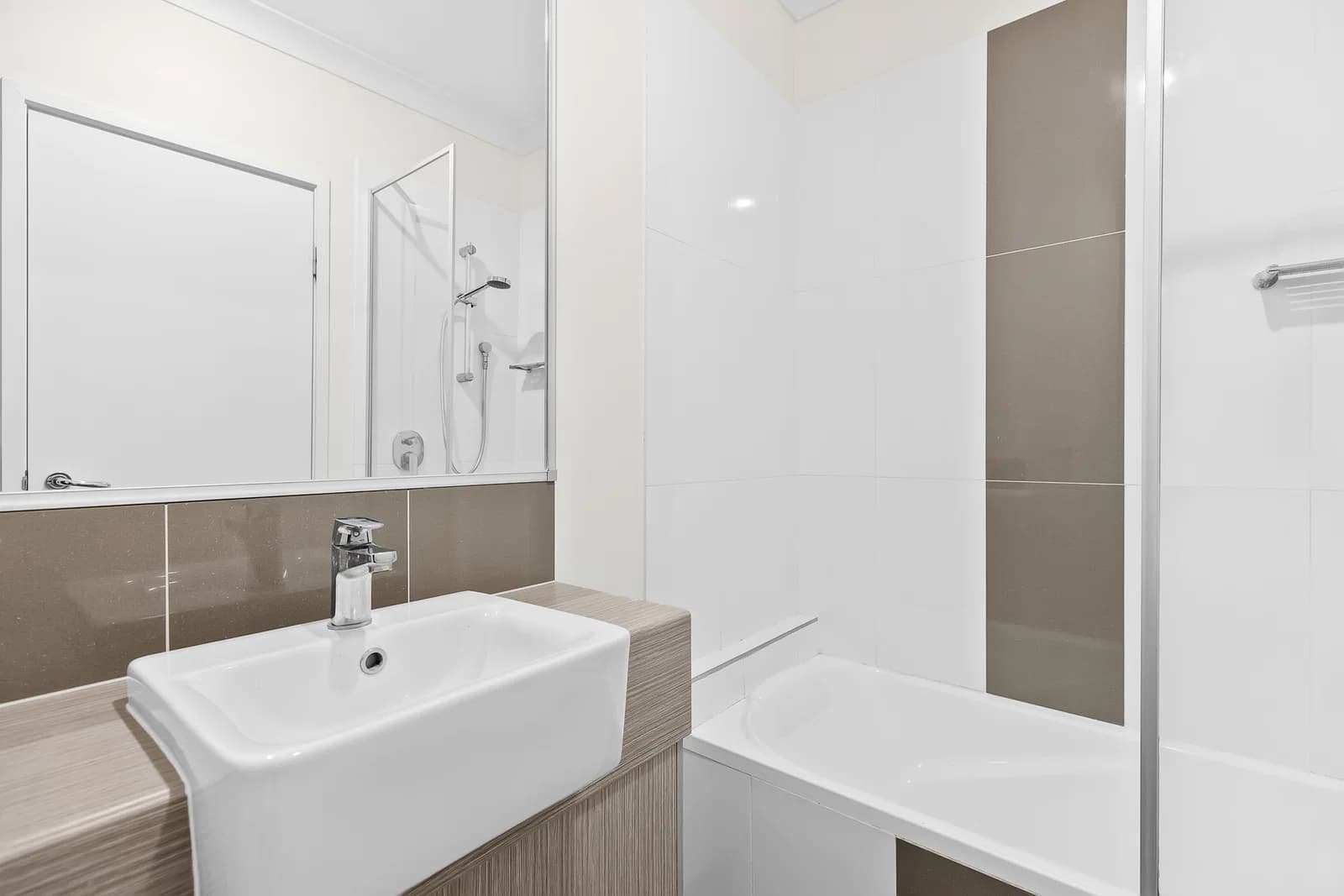 4/11 Cottenham Street, Fairfield, QLD, 4103, Fairfield - Thumbnail 5