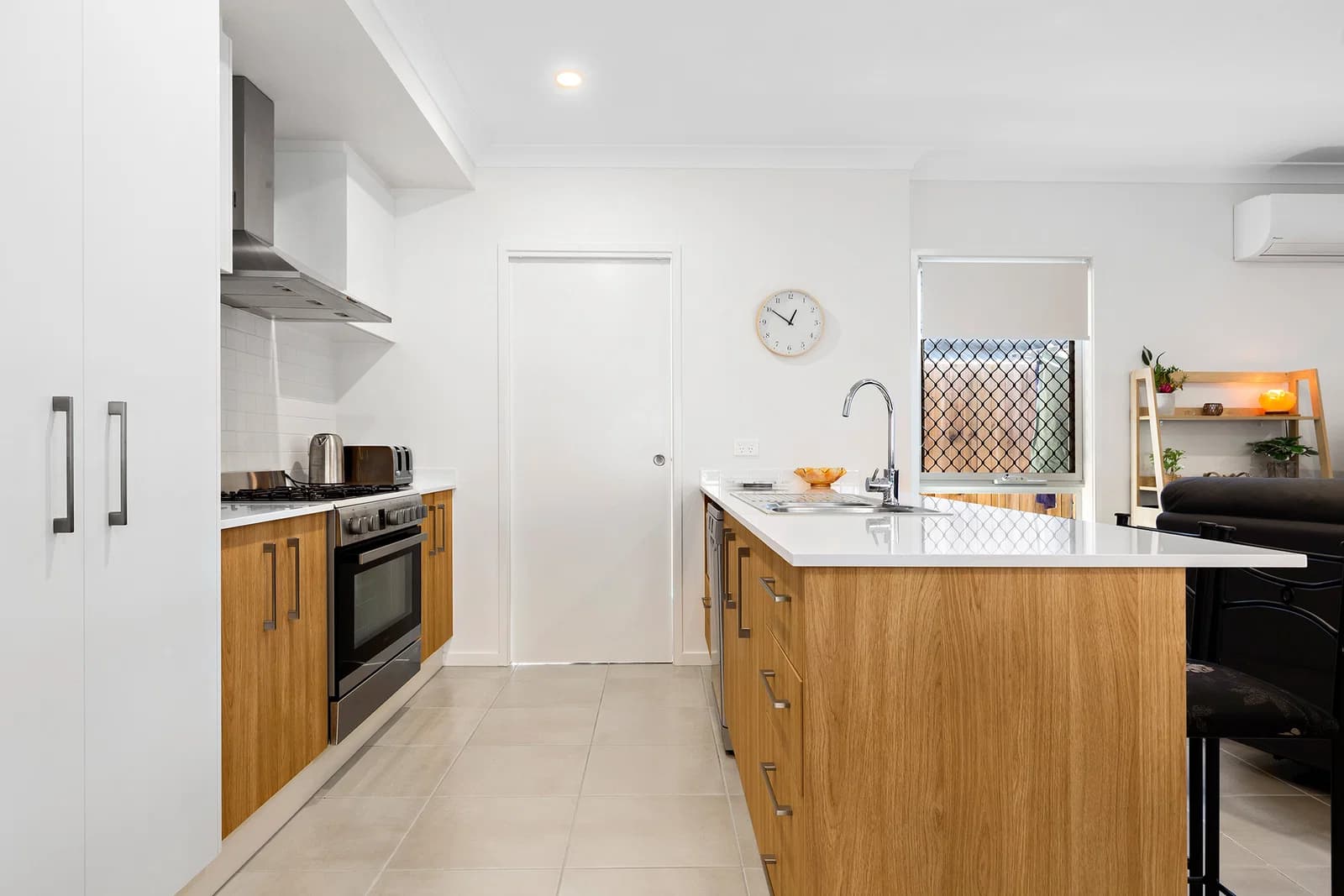 18 Glendevon Street, Thornlands, QLD, 4164, Thornlands - Thumbnail 4