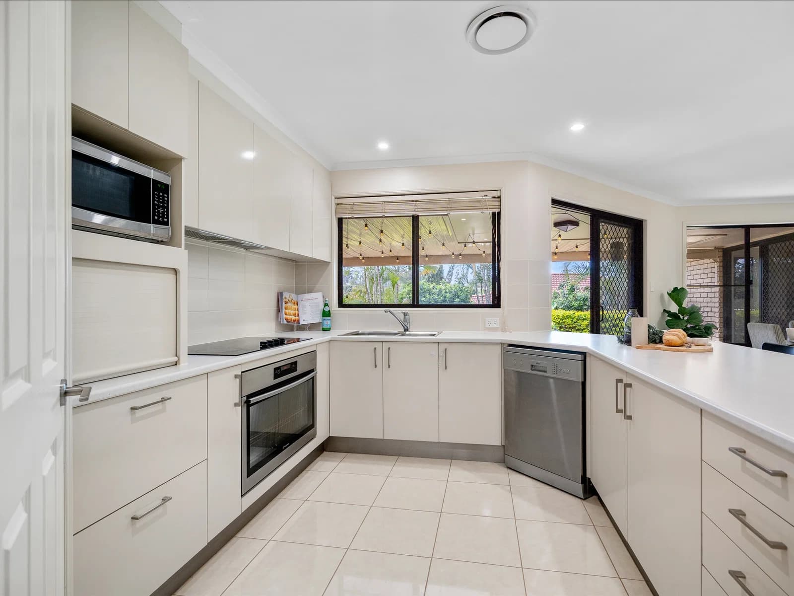 19 Affleck Avenue, Petrie, QLD, 4502, Petrie - Thumbnail 6