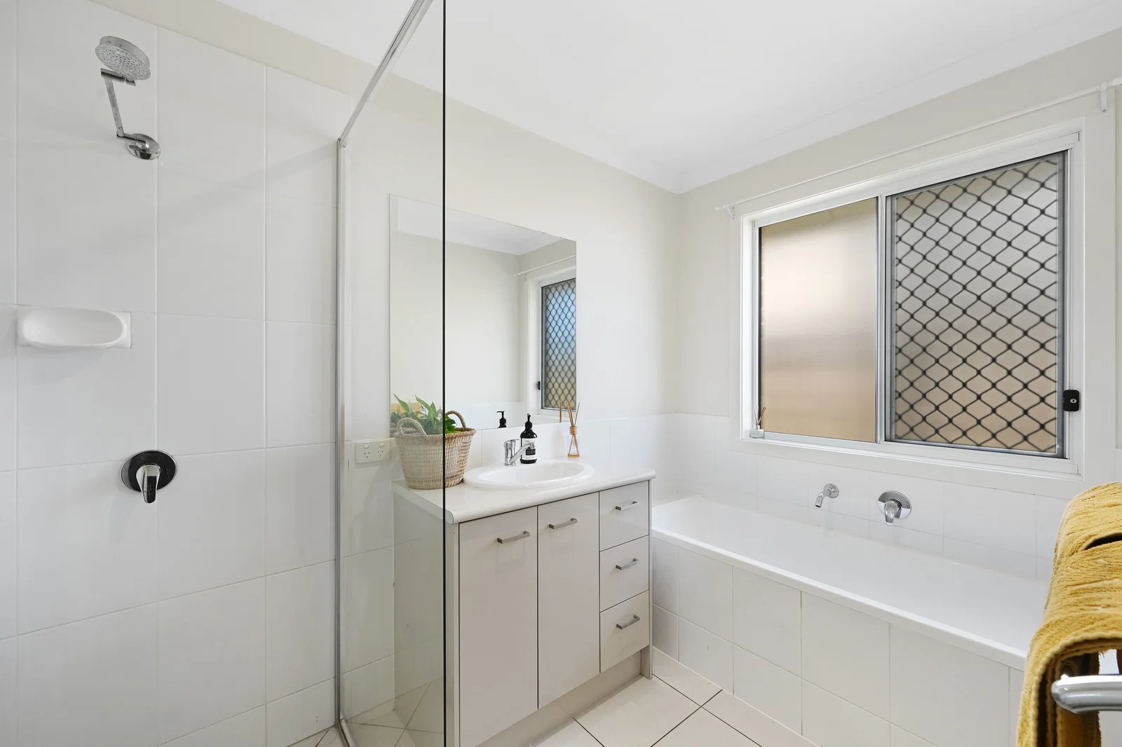 19 Cassidy Terrace, Mount Kynoch, QLD, 4350, Mount Kynoch - Thumbnail 6