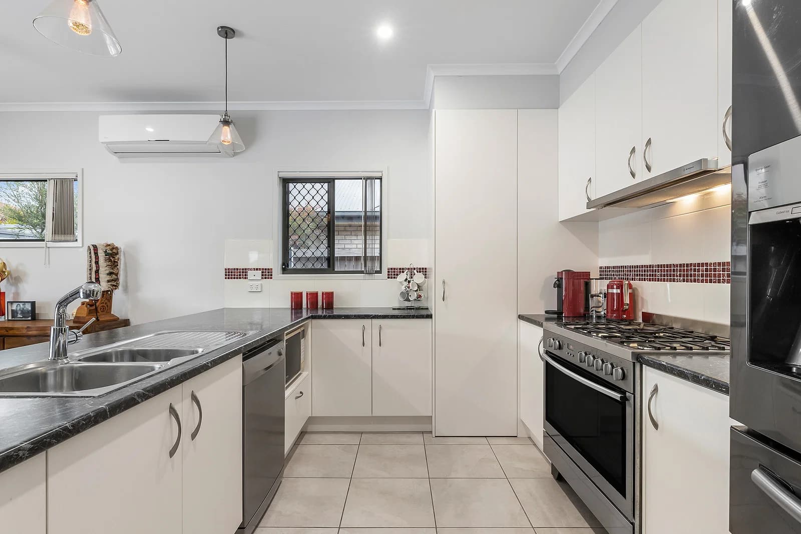 22 Shepherdson Street, Dakabin, QLD, 4503, Dakabin - Thumbnail 4