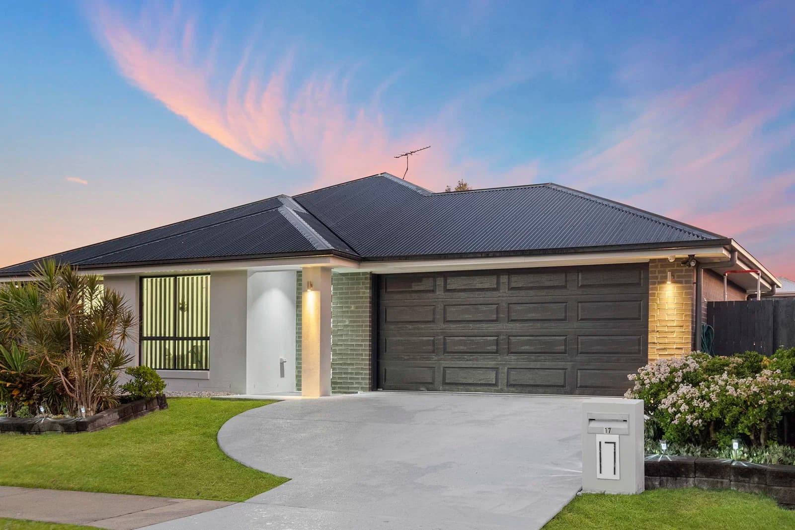 17 Pinehill Street, Yarrabilba, QLD, 4207, Yarrabilba - Thumbnail 3