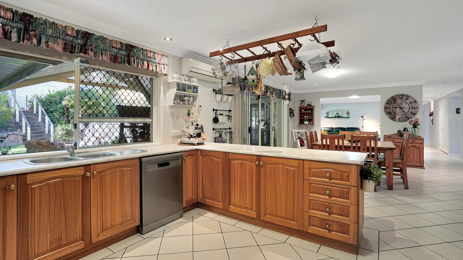 16 Parakeet Court, WARNER, QLD, 4500, Warner - Thumbnail 7
