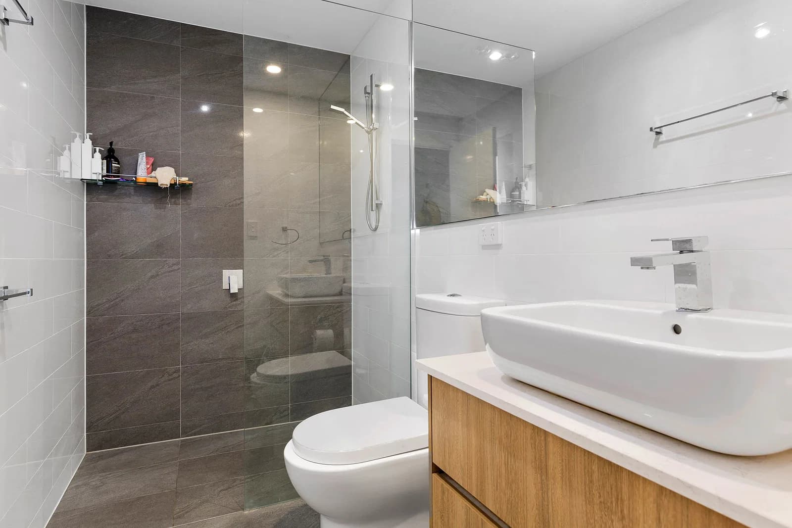 5/166 Norman Avenue, Norman Park, QLD, 4170, Norman Park - Thumbnail 2