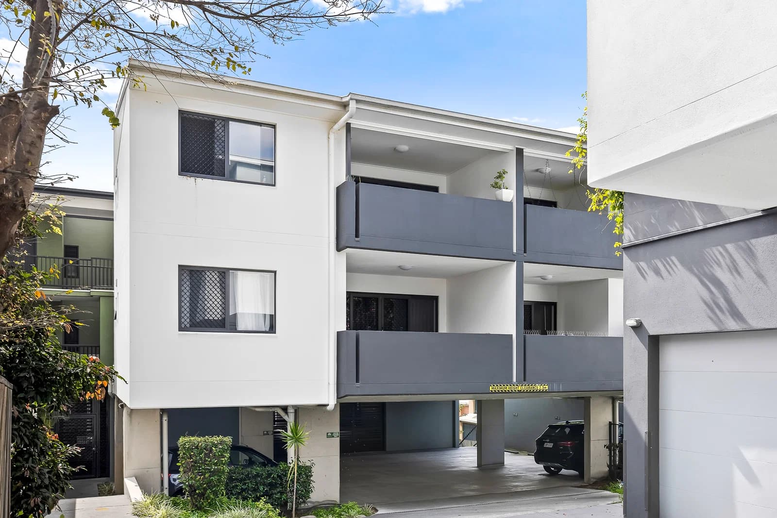 8/30 Jordan Street, Greenslopes, QLD, 4120, Greenslopes - Thumbnail 2