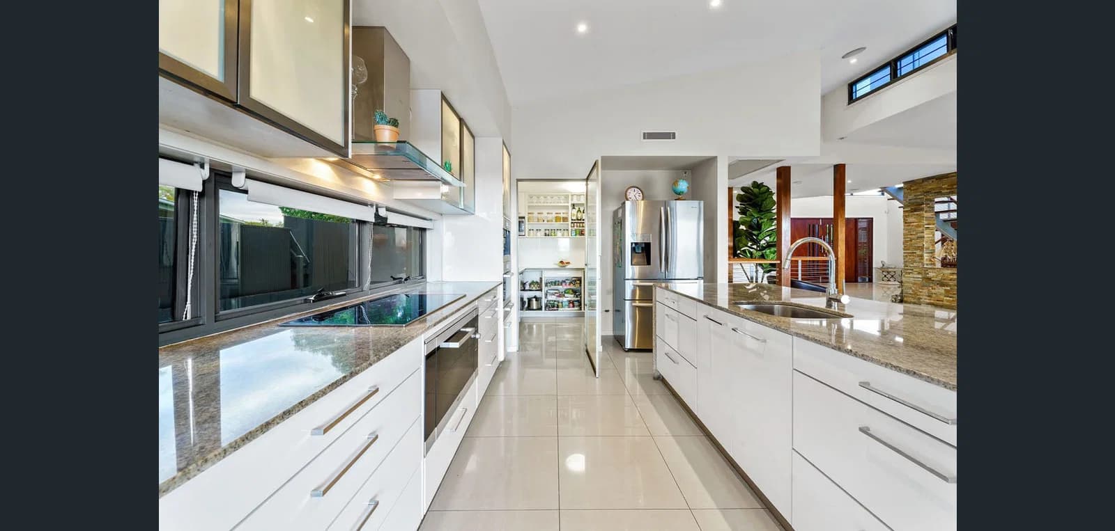 11 John Francis Drive, Carrara, QLD, 4211, Carrara - Thumbnail 5