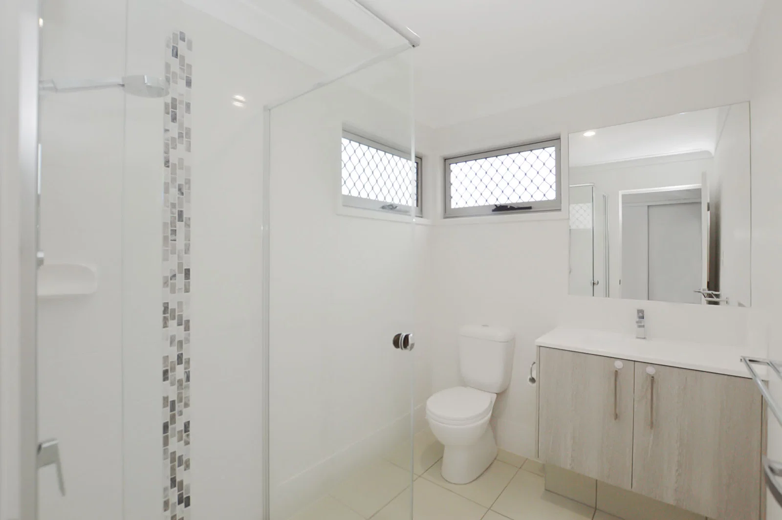 16 Bliss Lane, South Ripley, QLD, 4306, South Ripley - Thumbnail 7