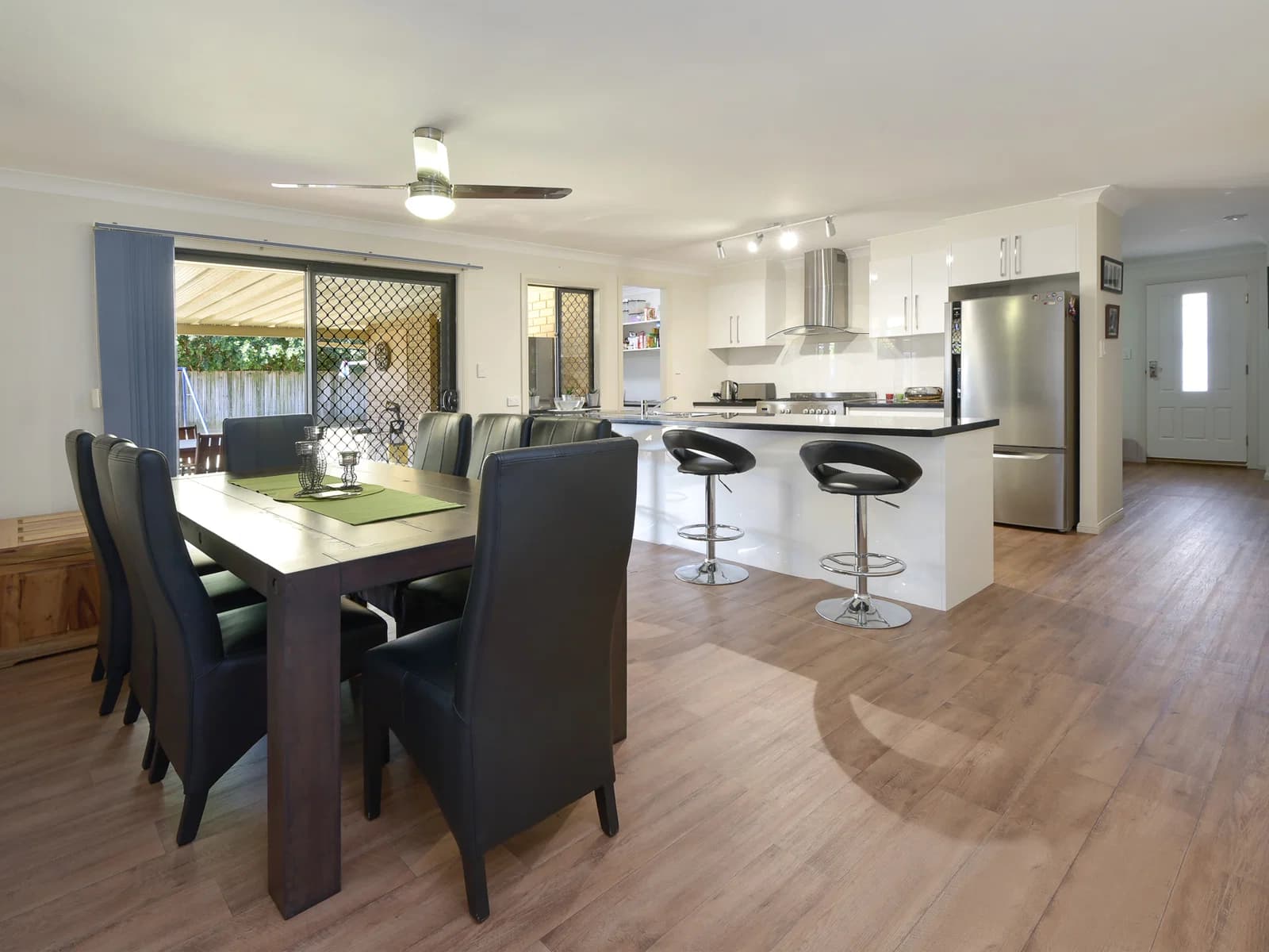 15 Spring Road, Kallangur, QLD, 4503, Kallangur - Thumbnail 4