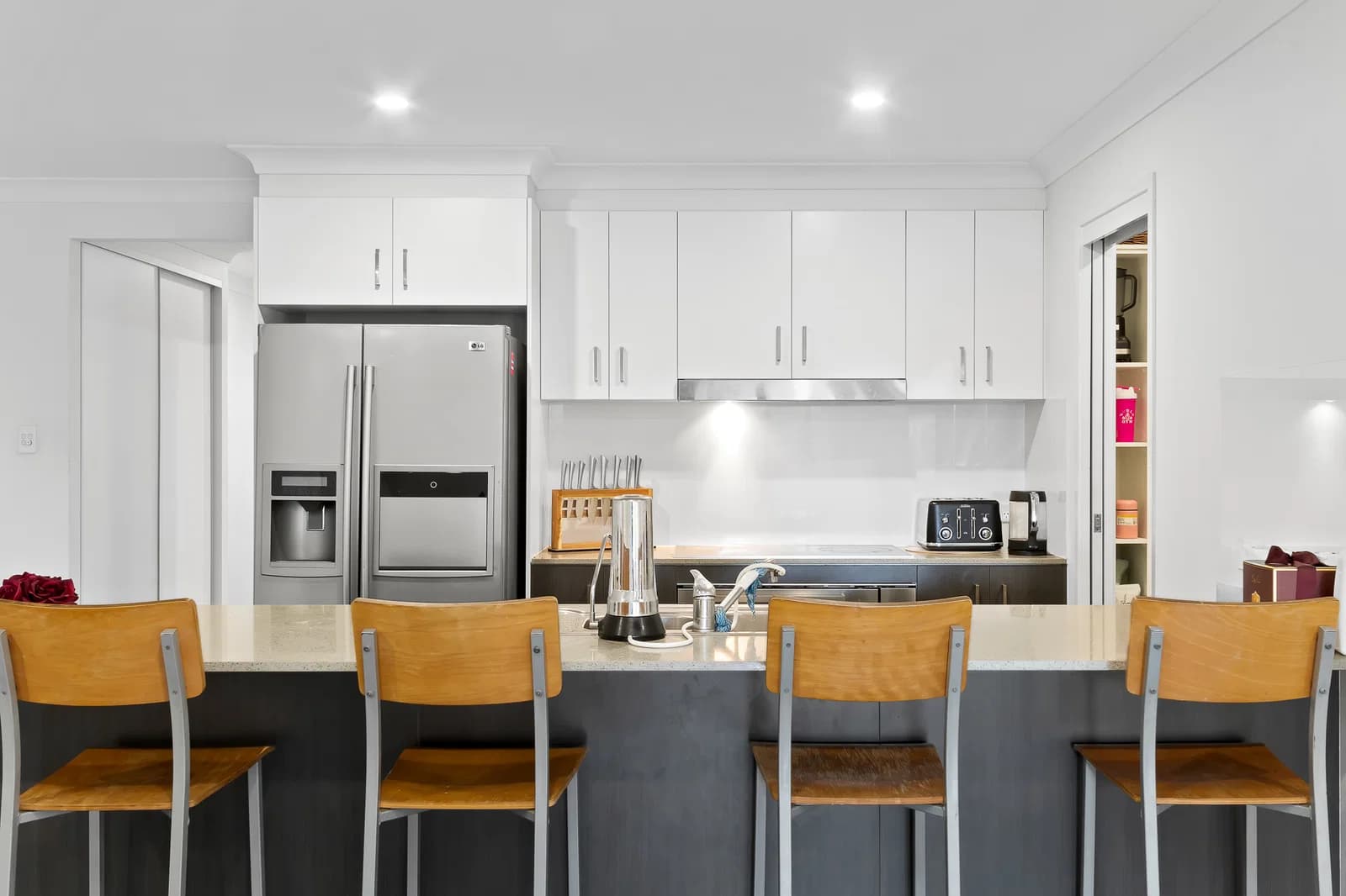 16 Wicker Road, Park Ridge, QLD, 4125, Park Ridge - Thumbnail 4
