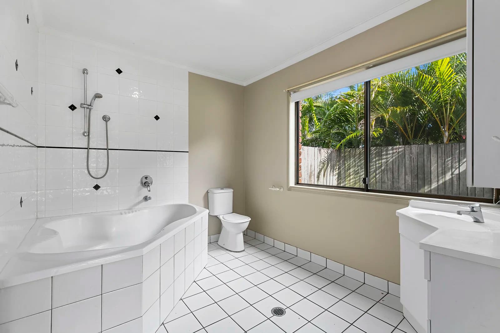 11 Furness Drive, Tewantin, QLD, 4565, Tewantin - Thumbnail 7