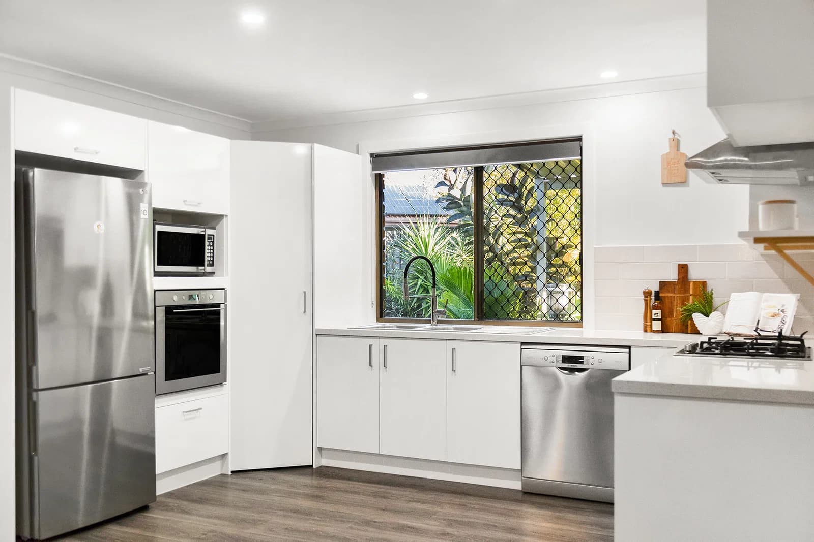 15 Saraband Drive, Eatons Hill, QLD, 4037, Eatons Hill - Thumbnail 3