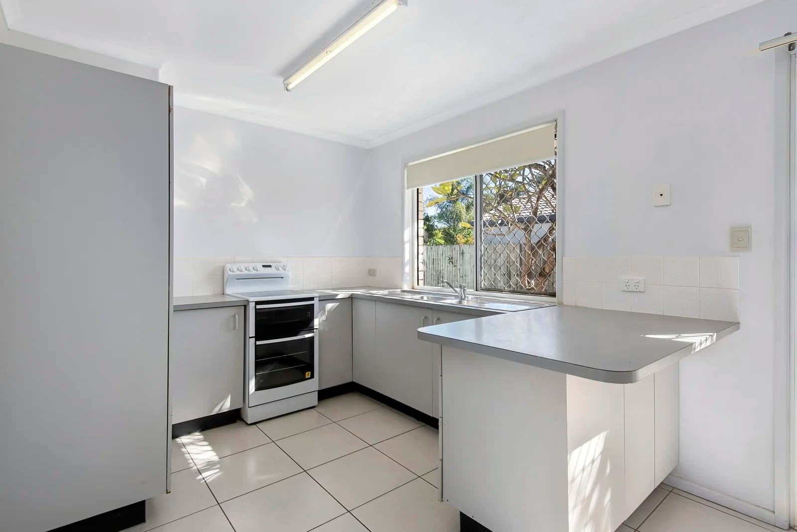 25 Peacock Crescent, Bokarina, QLD, 4575, Bokarina - Thumbnail 7