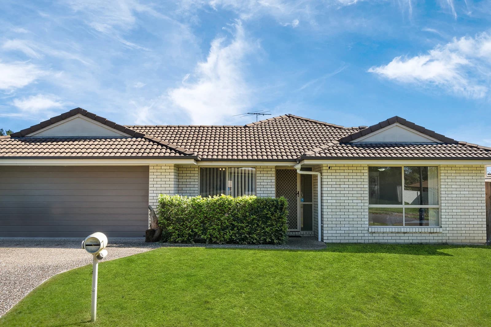 39 Creekside Crescent, Flagstone, QLD, 4280, Flagstone - Thumbnail 2