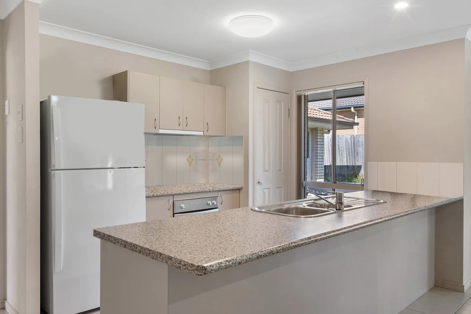 39 Creekside Crescent, Flagstone, QLD, 4280, Flagstone - Thumbnail 3
