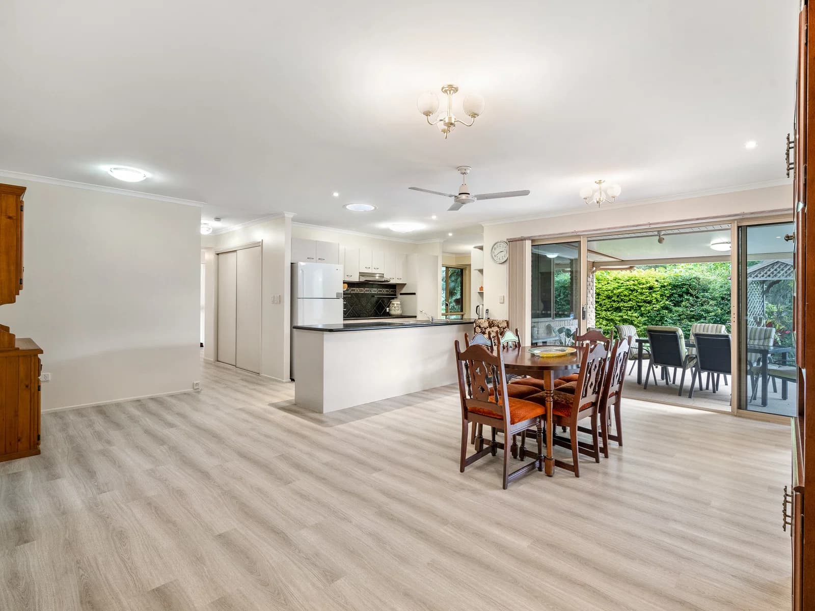 6 Hayward Avenue, CASHMERE, QLD, 4500, Cashmere - Thumbnail 8